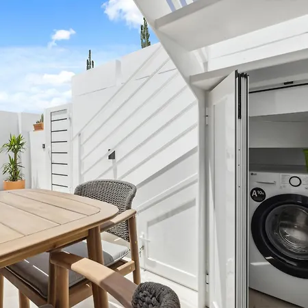Casa Kiwi By Escape Feriehus Puerto del Carmen (Lanzarote)
